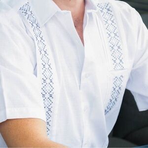 White‎ Linen Men Guayabera with Blue Embroidery NWT